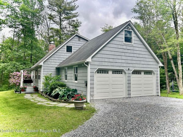 230 Middle Road, Austerlitz, NY 12017