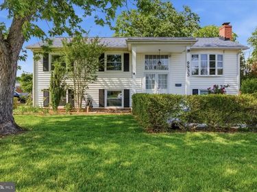 9933 LOUDOUN AVENUE, MANASSAS, VA 20109