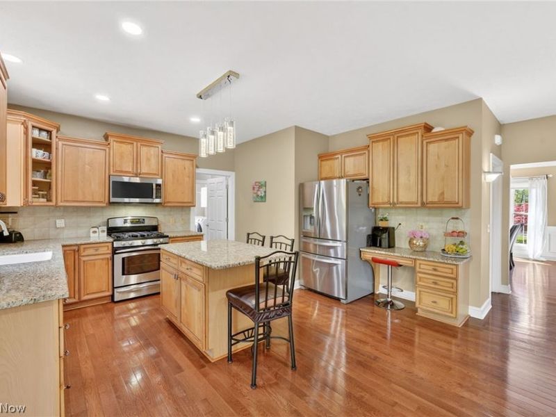 9336 W Hampton Drive, North Royalton, OH 44133 Photo 16