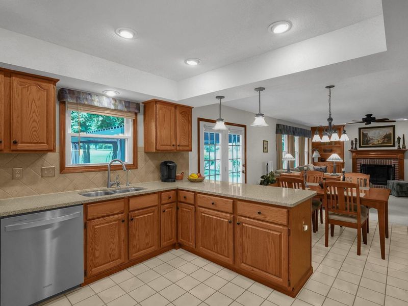 7693 Godfrey Circle , Reynoldsburg, OH 43068 Photo 13