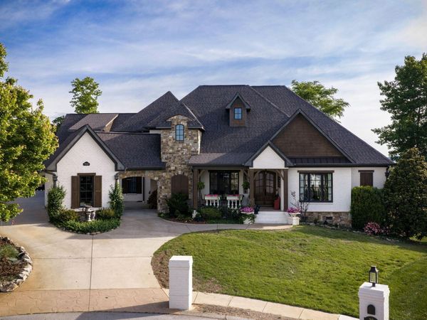 7890 Lexsaturno Lane, Ooltewah, TN 37363