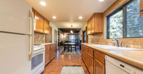 10974 Bolzano Way, Truckee, CA 96161 Photo