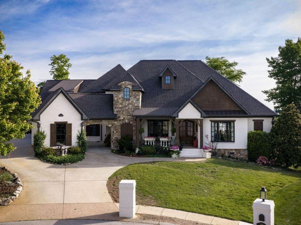 7890 Lexsaturno Lane, Ooltewah, TN 37363