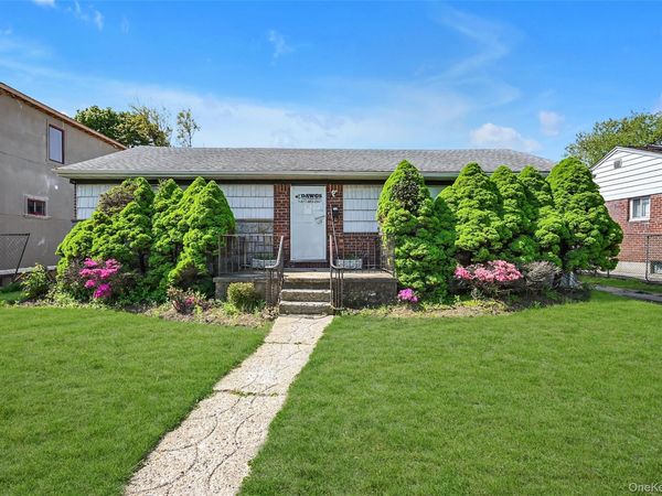 2255 Parkhurst Road , Elmont, NY 11003