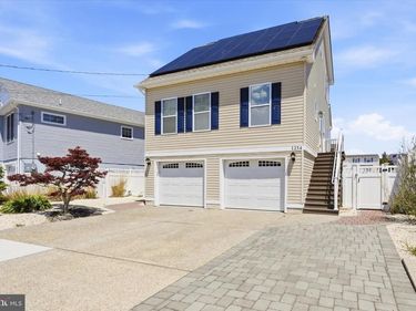 1254 PAUL BOULEVARD , MANAHAWKIN, NJ 08050