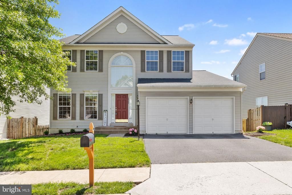 14357 Fallsmere Circle, Gainesville, VA 20155 Main Photo