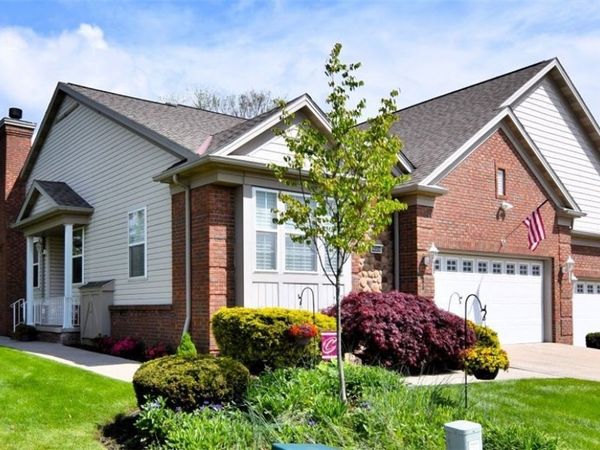 2997 Country Club Lane , Twinsburg, OH 44087