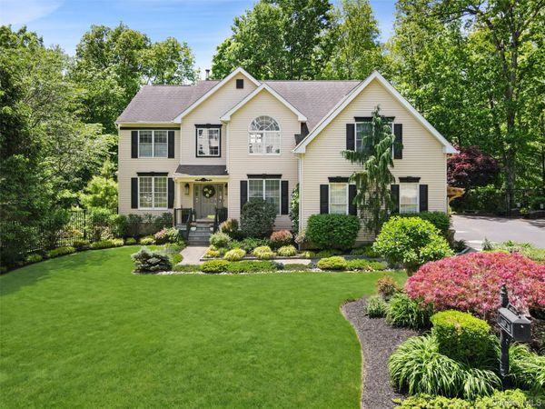 61 Hallocks Run, Somers, NY 10589