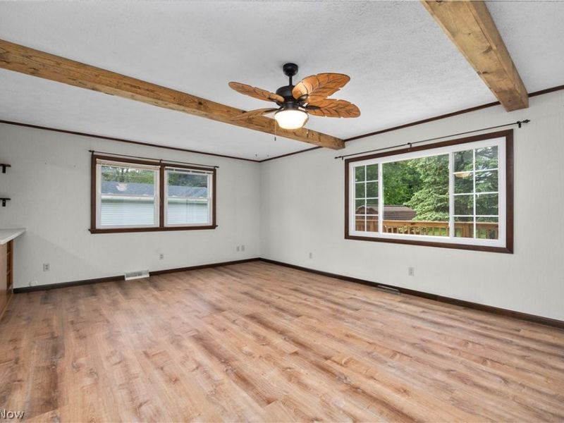795 Tarry Lane , Amherst, OH 44001 Photo 3