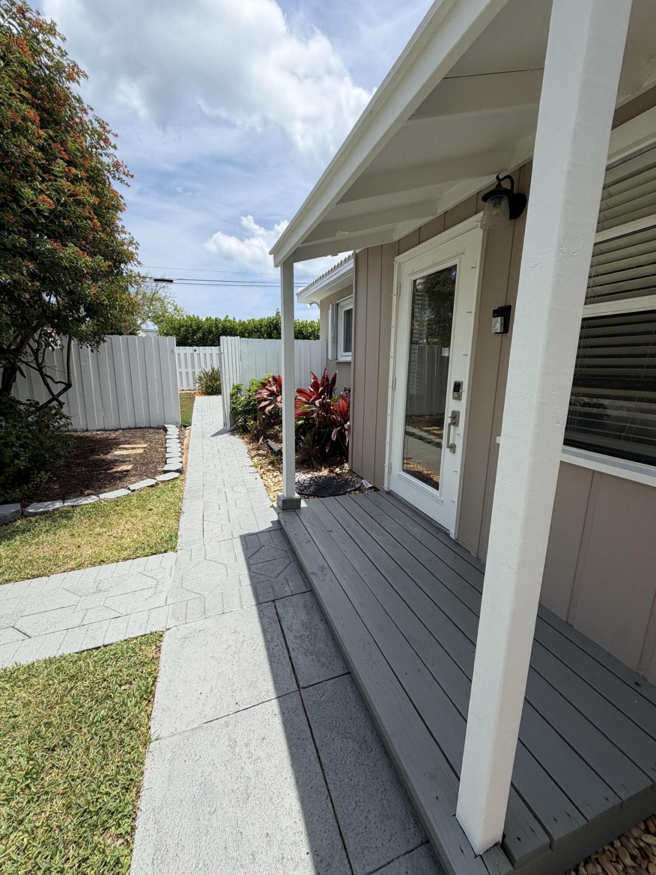 204 S Seacrest Circle, Delray Beach, FL 33444 Photo