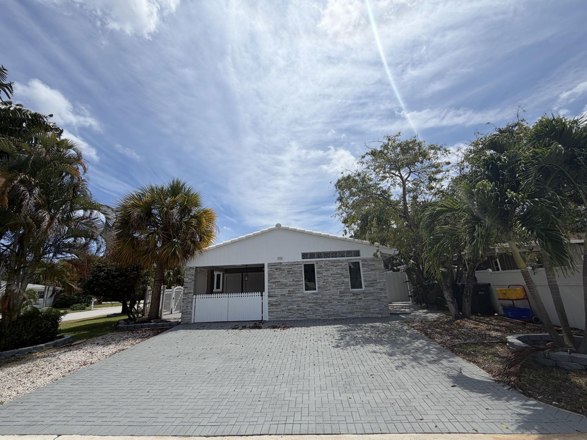 204 S Seacrest Circle, Delray Beach, FL 33444 Photo