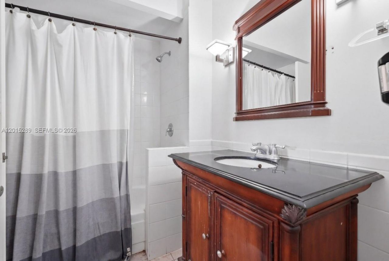 2426 SE 17th Cswy, Unit 303A, Fort Lauderdale, FL 33316 Photo