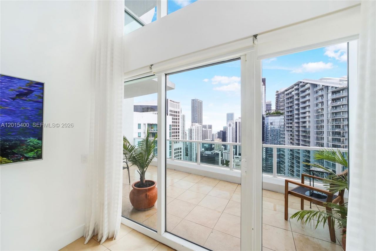 41 SE 5th St , Unit 2410, Miami, FL 33131 Photo
