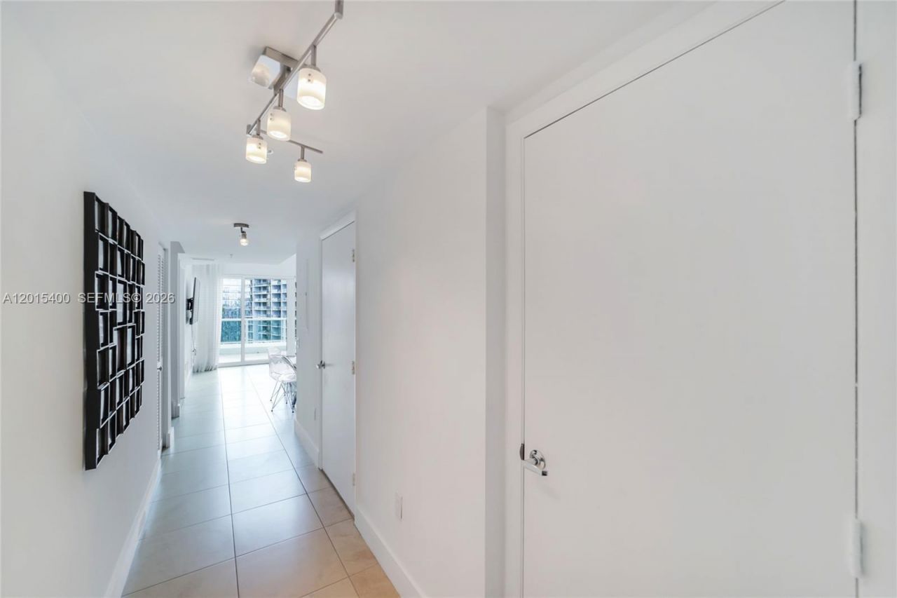 41 SE 5th St , Unit 2410, Miami, FL 33131 Photo