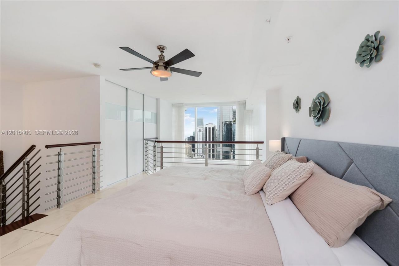 41 SE 5th St , Unit 2410, Miami, FL 33131 Photo