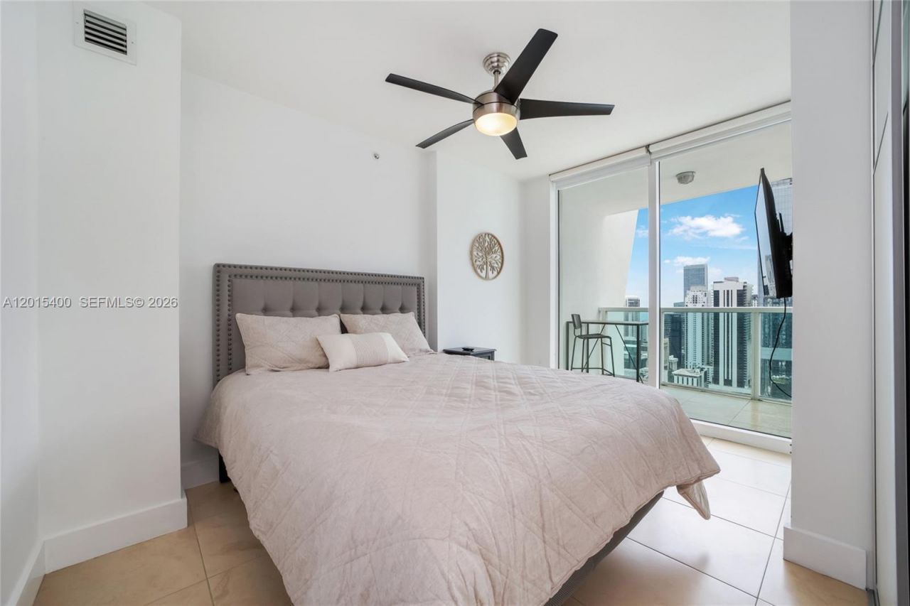 41 SE 5th St , Unit 2410, Miami, FL 33131 Photo