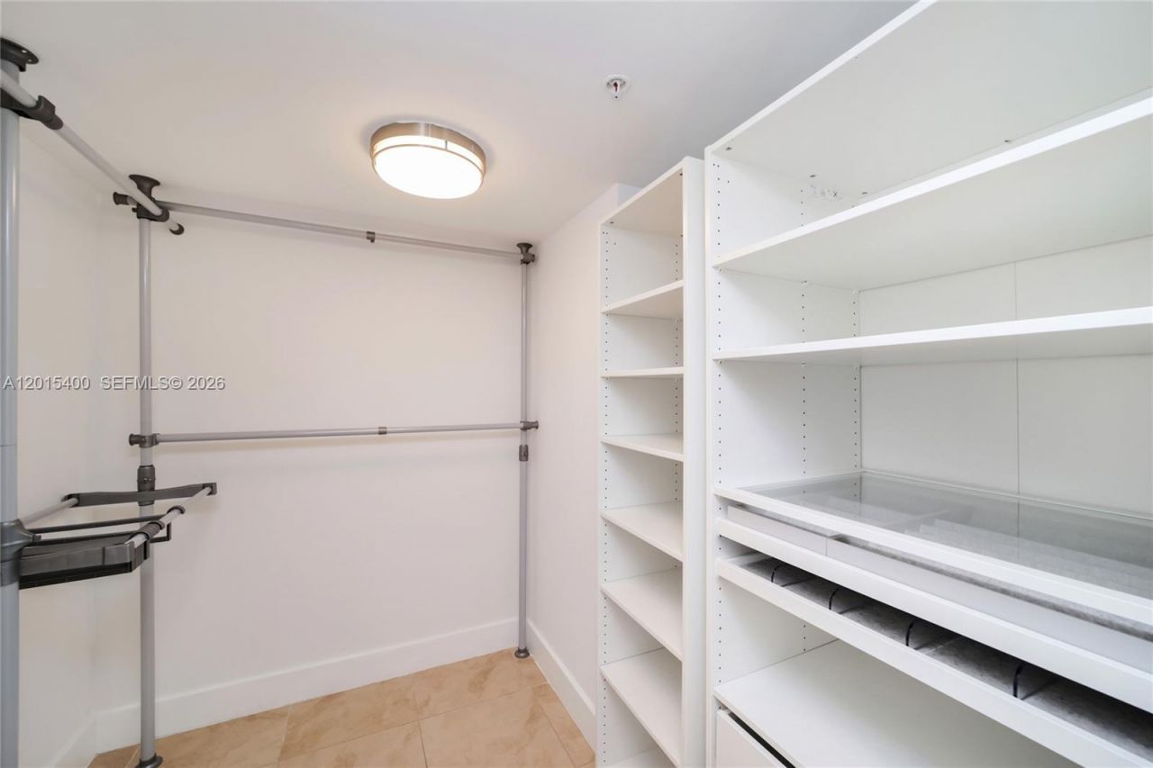 41 SE 5th St , Unit 2410, Miami, FL 33131 Photo