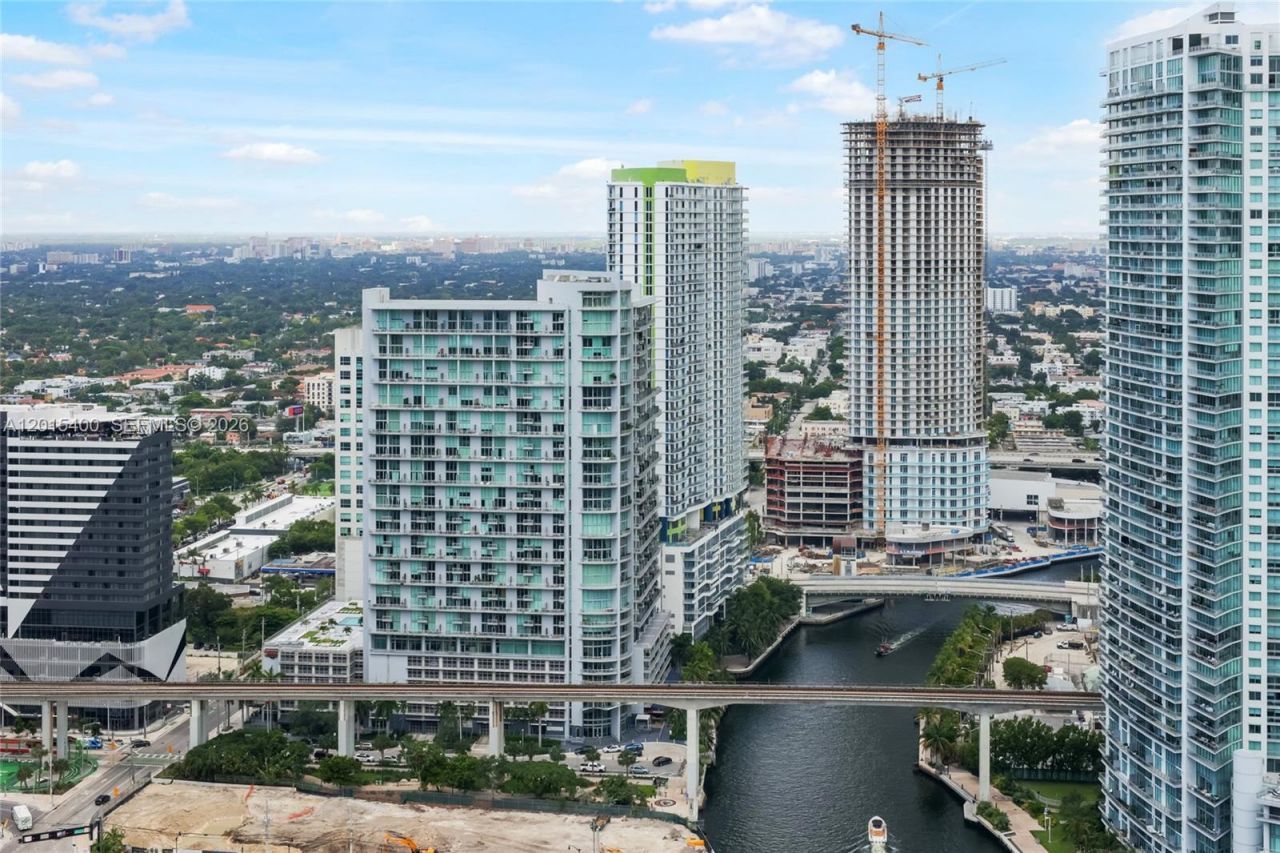 41 SE 5th St , Unit 2410, Miami, FL 33131 Photo
