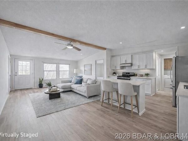 3975 Chelsie Road , Laurie, MO 65079