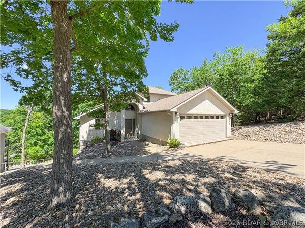 177 Ridgewood Drive, Lake Ozark, MO 65049
