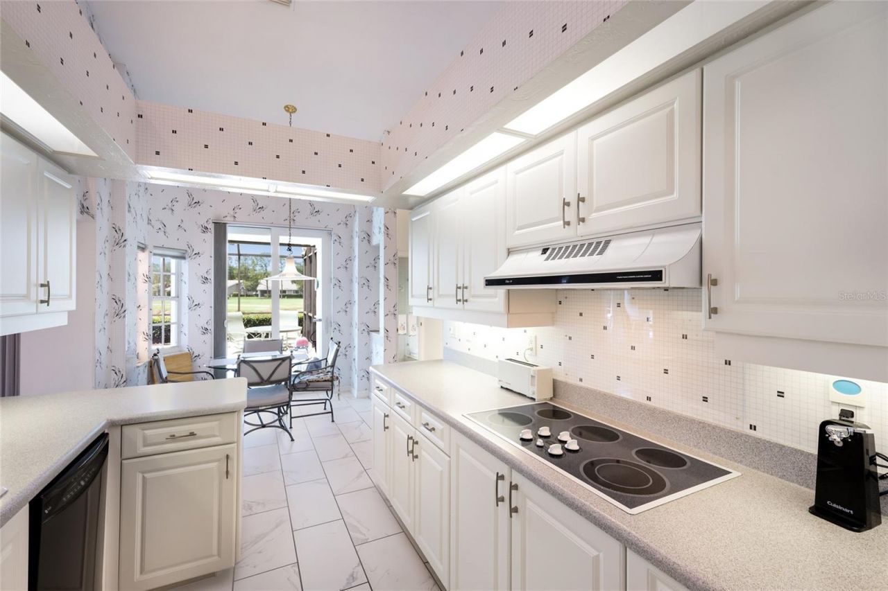 2893 Sandringham Place, Sarasota, FL 34235 Photo