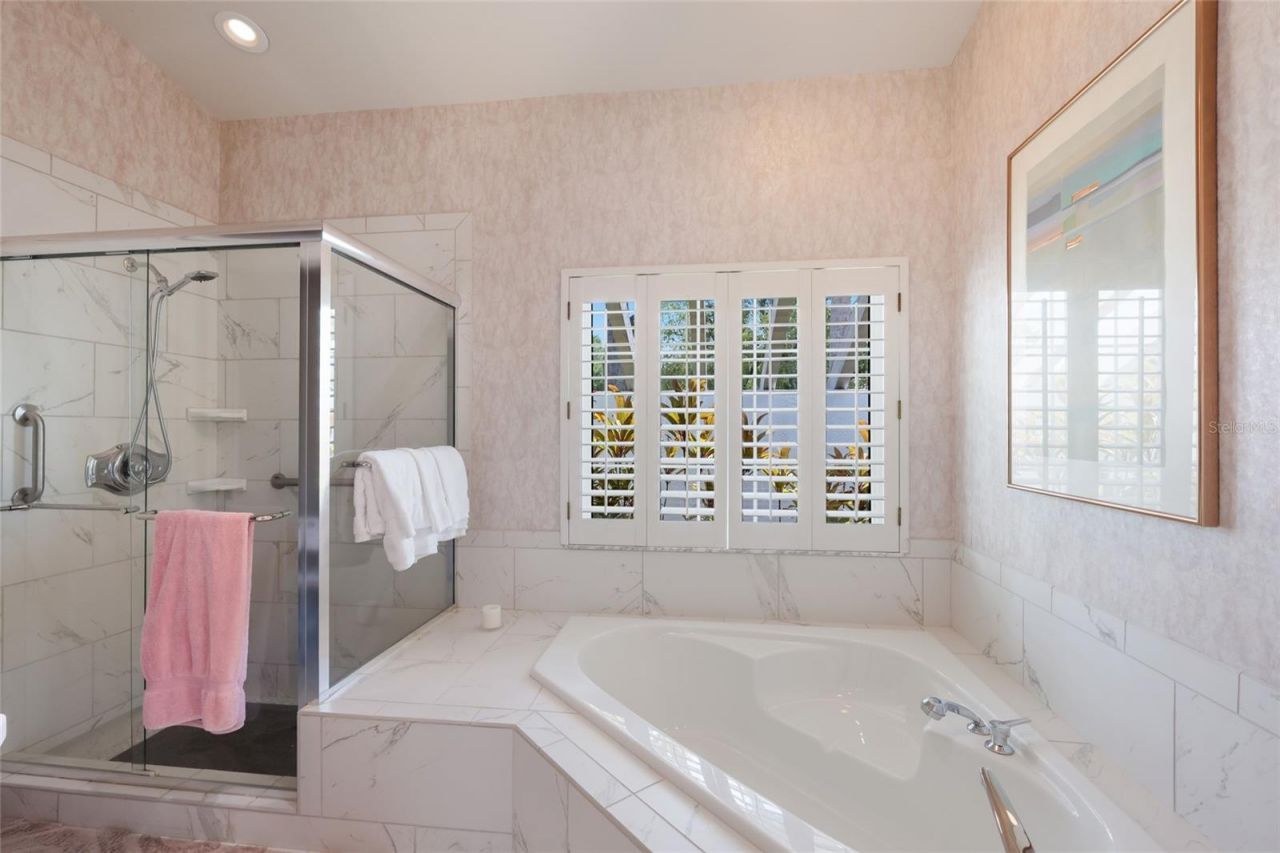 2893 Sandringham Place, Sarasota, FL 34235 Photo