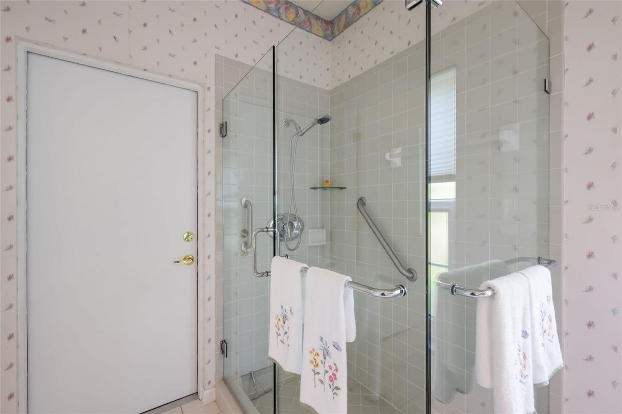 2893 Sandringham Place, Sarasota, FL 34235 Photo