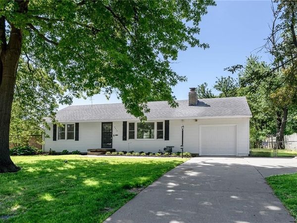 8415 Cleveland Avenue, Kansas City, KS 66109