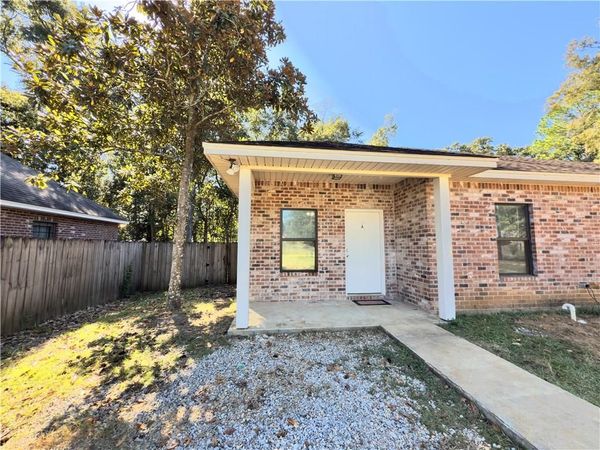 126 PEAR Street , Unit A, Covington, LA 70433