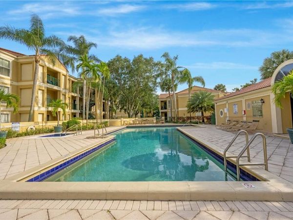 799 Riverside Drive, Unit 1021, Coral Springs, FL 33071
