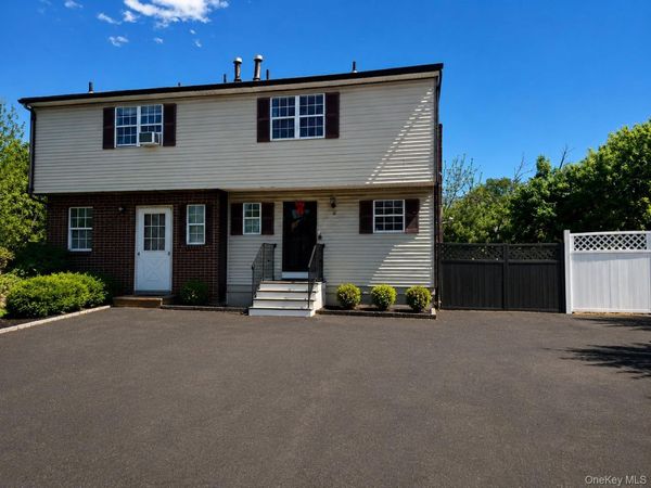 12 Lynn Street , Nanuet, NY 10954