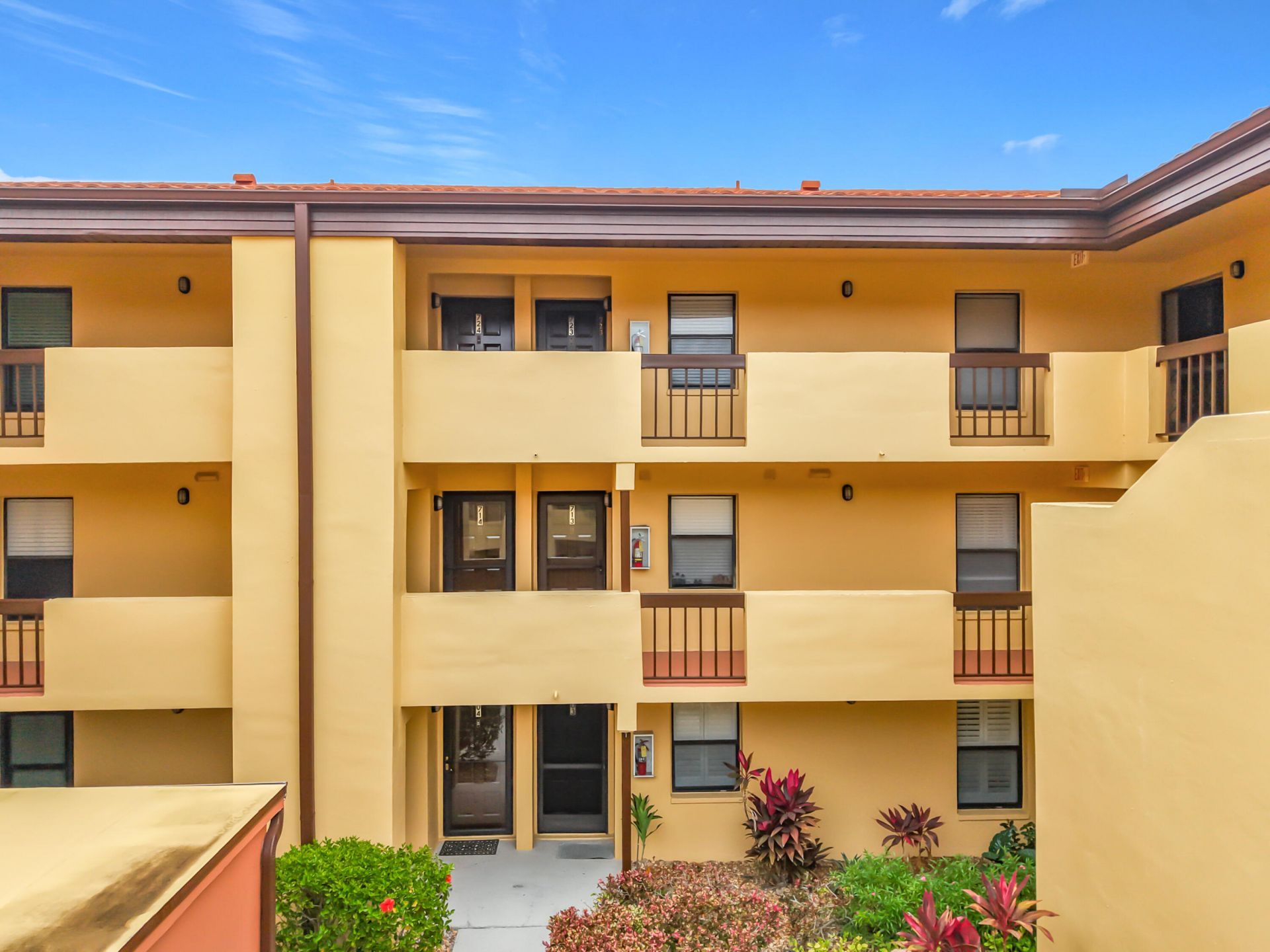 6146 Whiskey Creek Drive, Fort Myers, FL 33919 Photo