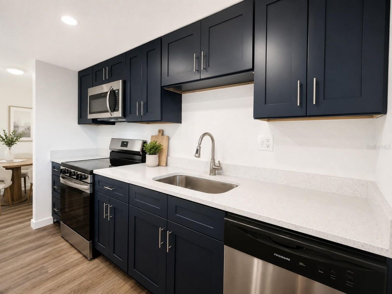 855 N Village Drive N, Unit 101, Saint Petersburg, FL 33716 Photo