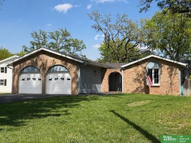 515 Bellevue Boulevard N, Bellevue, NE 68005