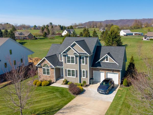 393 James River, Lewisburg, WV 24901