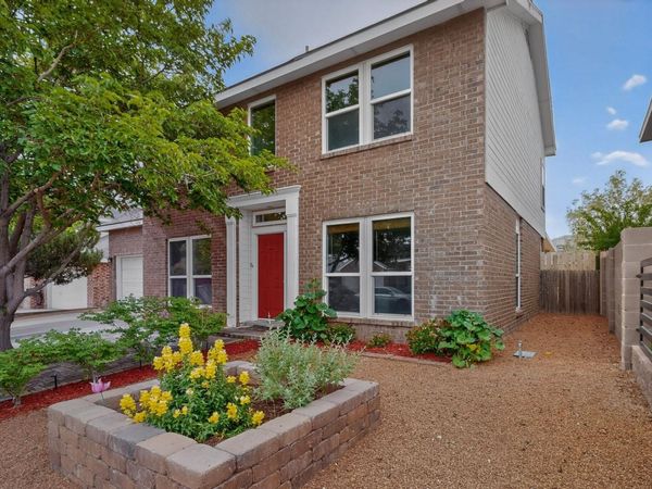 8016 Fallbrook Place NW, Albuquerque, NM 87120