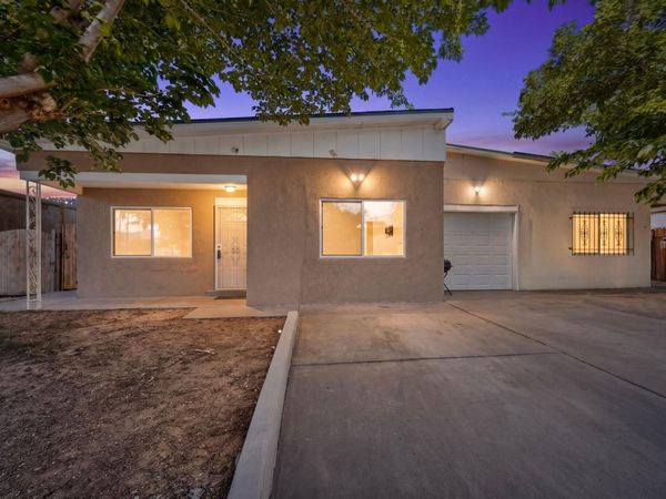241 Burma Drive NE, Albuquerque, NM 87123
