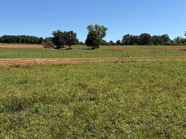 Hayfield Rd , Norman, OK 73026