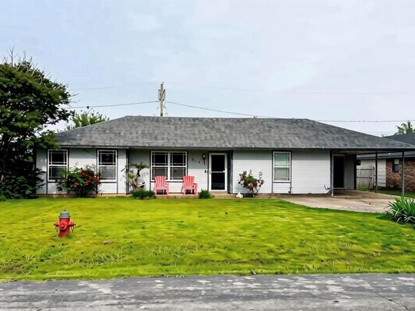 614 SE 7th Street, Lexington, OK 73051