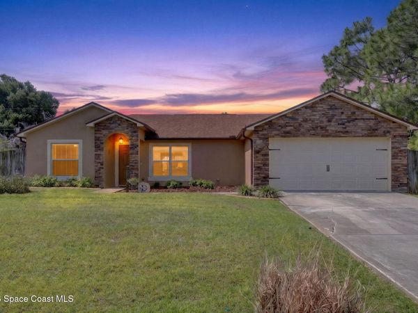 1467 Higbee Street SE , Palm Bay, FL 32909