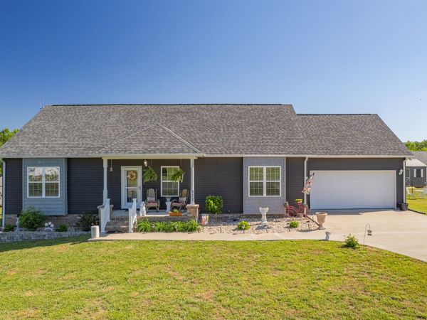 522 Springwater Dr, Summertown, TN 38483
