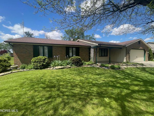 117 Meadow Lane , Hicksville, OH 43526