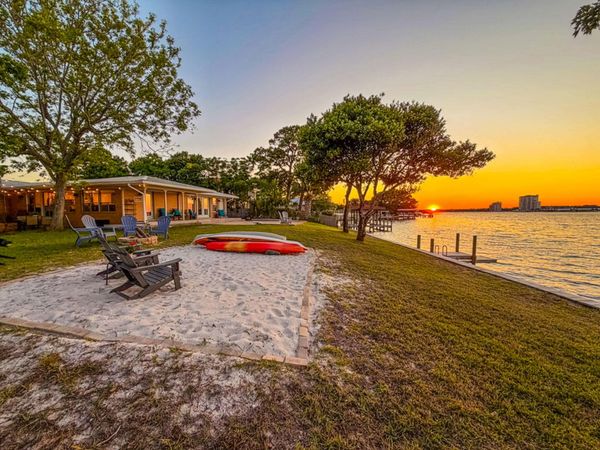 519 Dorado Avenue, Fort Walton Beach, FL 32548