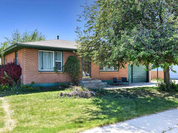 873 Tanager, Pocatello, ID 83201