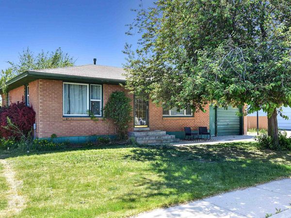 873 Tanager, Pocatello, ID 83201