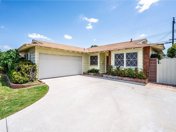 17524 Thornlake, Artesia, CA 90701
