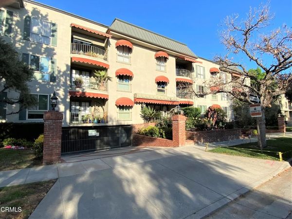 330 S Mentor Avenue, Unit 230, Pasadena, CA 91106