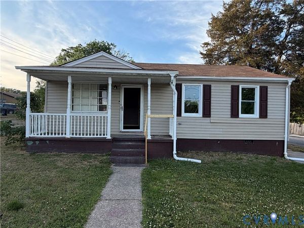 2401 Raleigh Street , Hopewell, VA 23860