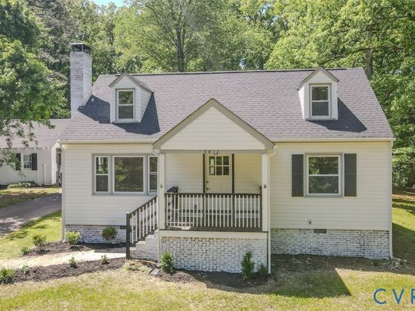 9812 S Wagstaff Circle, North Chesterfield, VA 23236