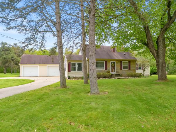 8586 E Main Street, Galesburg, MI 49053